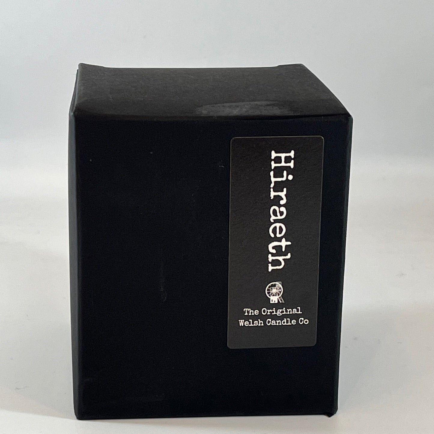 Hiraeth scented glass candle 30cl fragranced with Tonka Bean