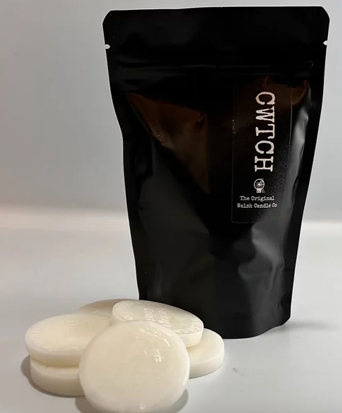 Cwtch wax melts - Rose & Oud