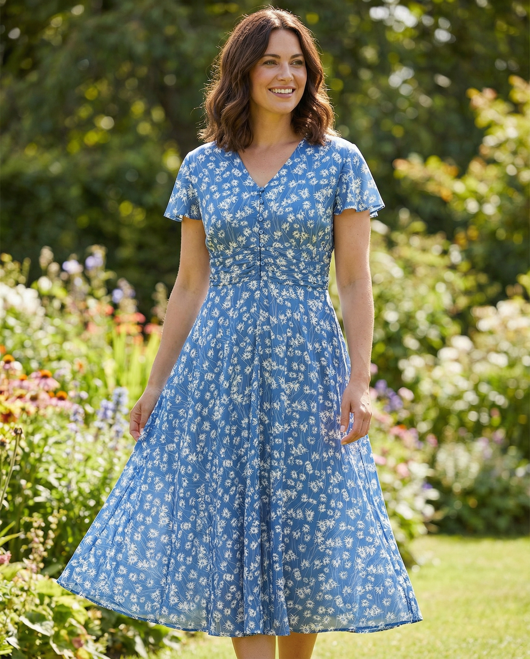Pretty Silky dress  gorgeous detailing