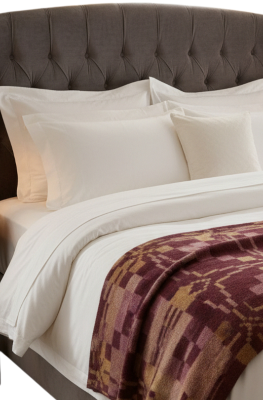 Melin Tregwynt Welsh Blanket - 120 x 200cm  Vintage star Plum