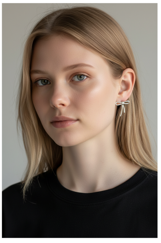 Silver coloured Bow studs