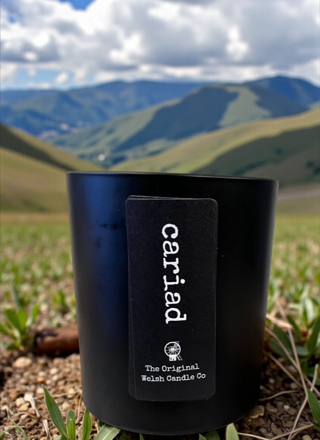 Cariad scented glass candle 30cl