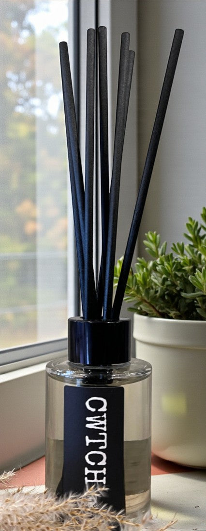 Cwtch room diffuser 100ml - Rose & Oud