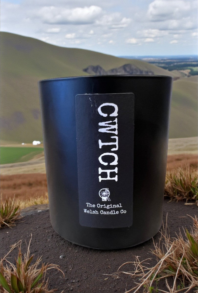 Cwtch scented glass candle 30cl - Rose & Oud