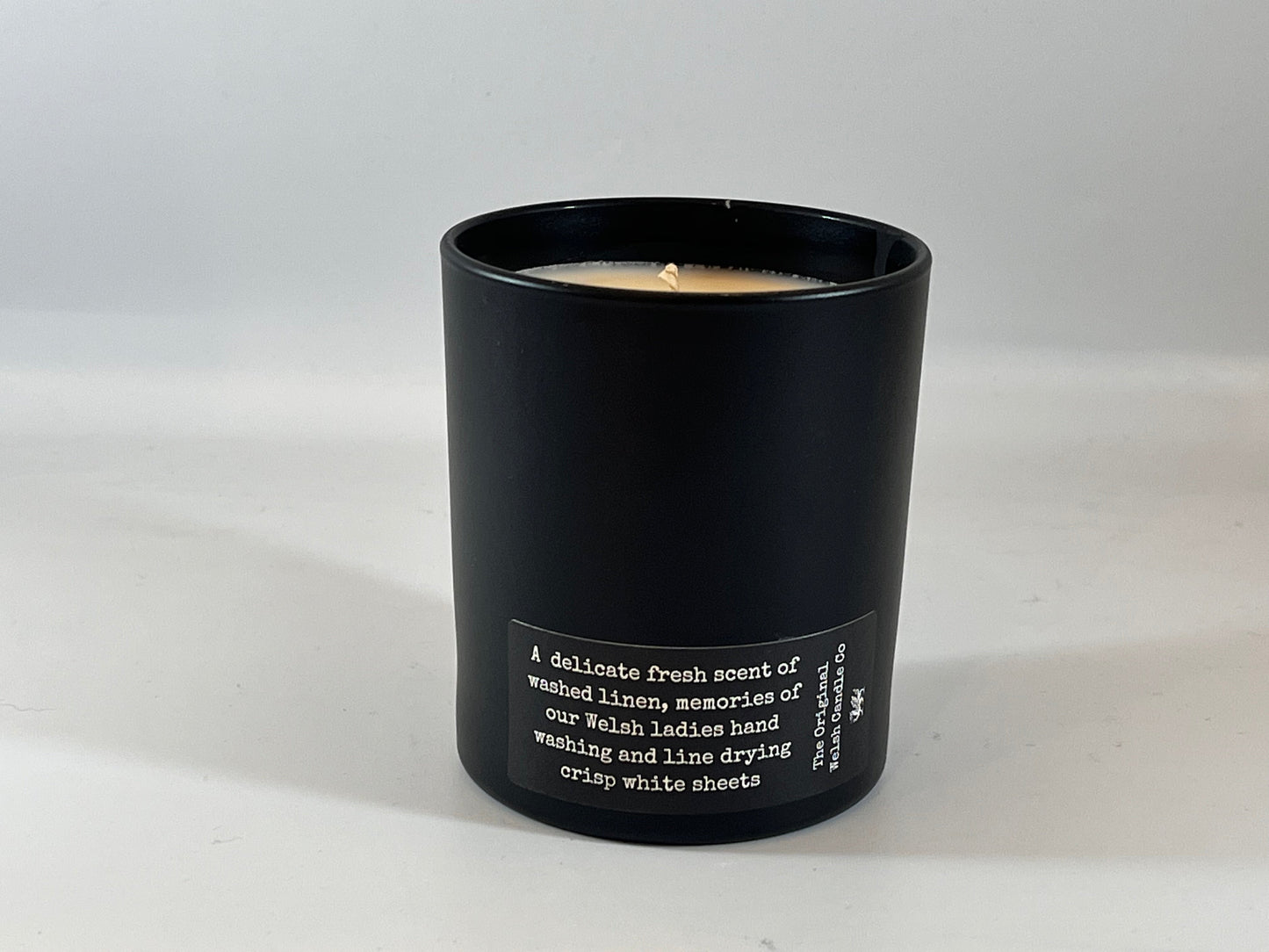Cwm Rhondda glass jar candle 30cl - fragranced with Fresh Linen