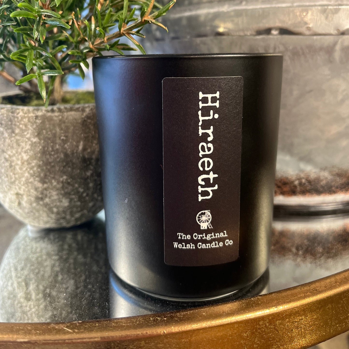 Hiraeth scented glass candle 30cl fragranced with Tonka Bean