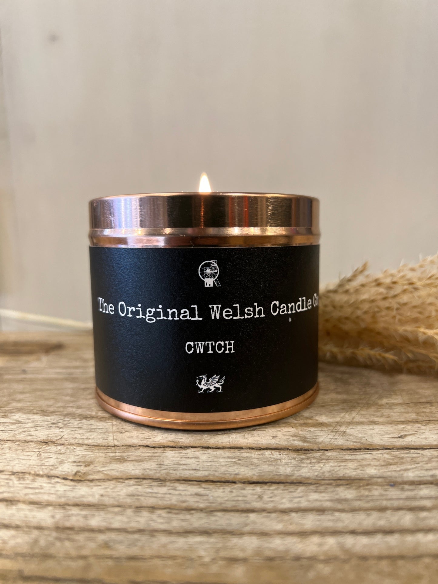 Cwtch Copper tin candle scented with Rose & Oud