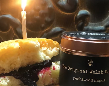 Happy Birthday / Penblwydd Hapus scented copper tin candle scented with fresh tea